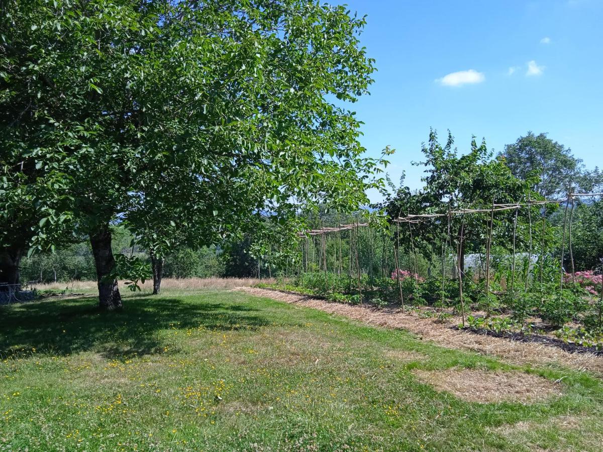 Les Jardins Des 3 Provinces- Gite Montcharvot Eksteriør bilde