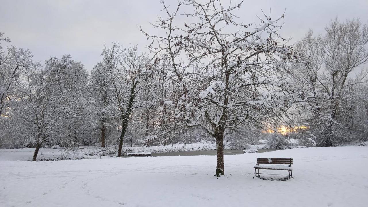 Les Jardins Des 3 Provinces- Gite Montcharvot Eksteriør bilde